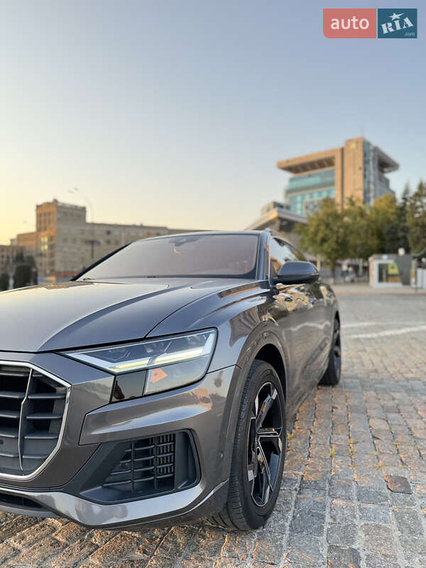 Внедорожник / Кроссовер Audi Q8 2019 в Харькове