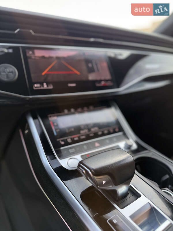 Внедорожник / Кроссовер Audi Q8 2019 в Харькове