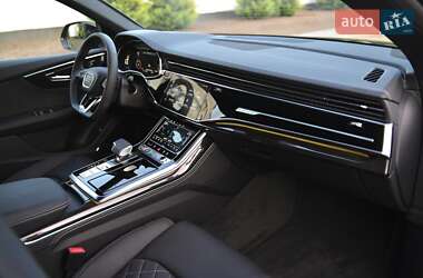 Внедорожник / Кроссовер Audi Q8 2025 в 