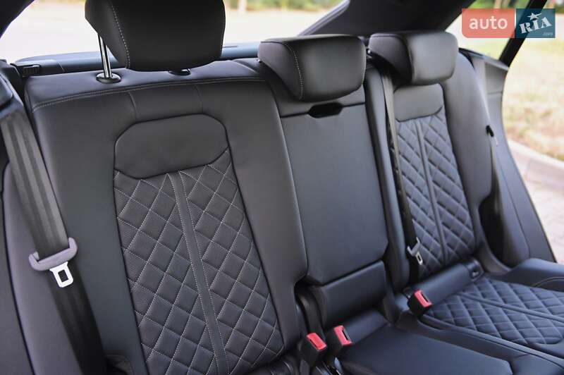Внедорожник / Кроссовер Audi Q8 2025 в Львове фото 78 Внедорожник / Кроссовер Audi Q8 2025 в Львове