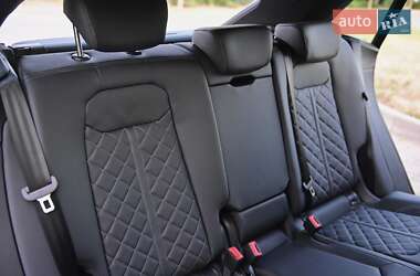 Внедорожник / Кроссовер Audi Q8 2025 в 