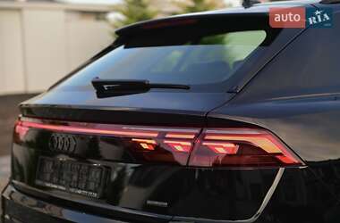 Внедорожник / Кроссовер Audi Q8 2025 в 