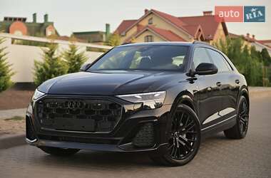 Внедорожник / Кроссовер Audi Q8 2025 в 