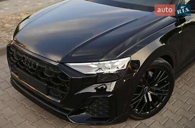 Внедорожник / Кроссовер Audi Q8 2025 в 
