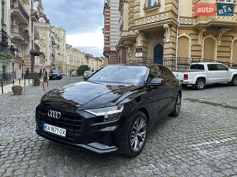Audi Q8 2021