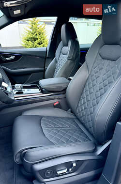 Внедорожник / Кроссовер Audi Q8 2025 в 