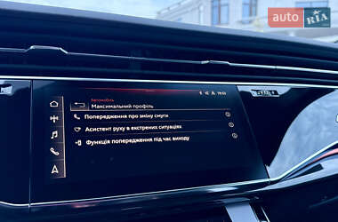 Внедорожник / Кроссовер Audi Q8 2025 в 