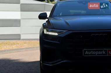 Внедорожник / Кроссовер Audi Q8 2019 в 