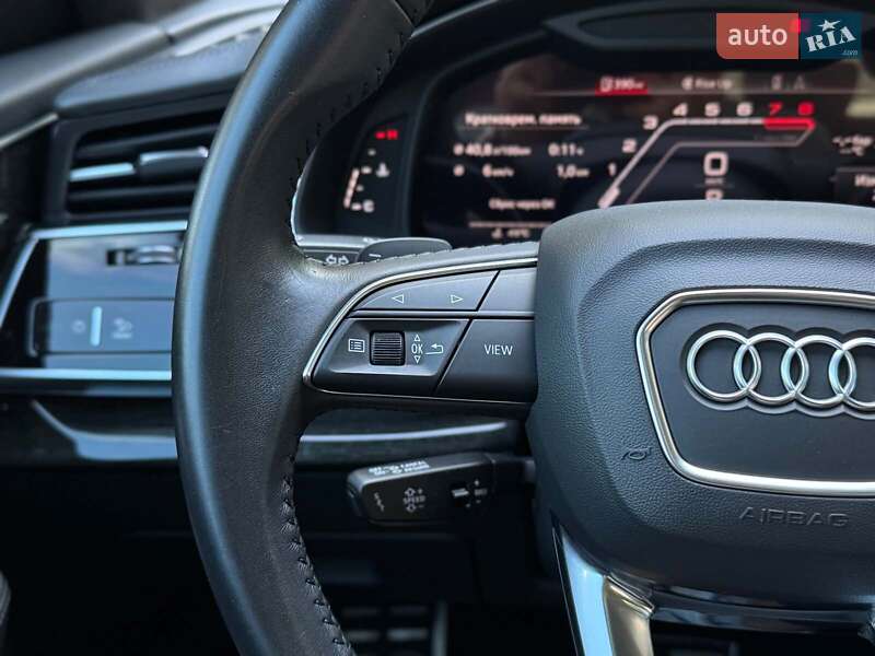 Позашляховик / Кросовер Audi Q8 2019 в Києві