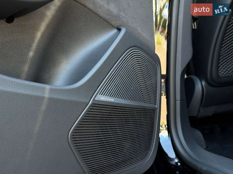 Позашляховик / Кросовер Audi Q8 2019 в Києві