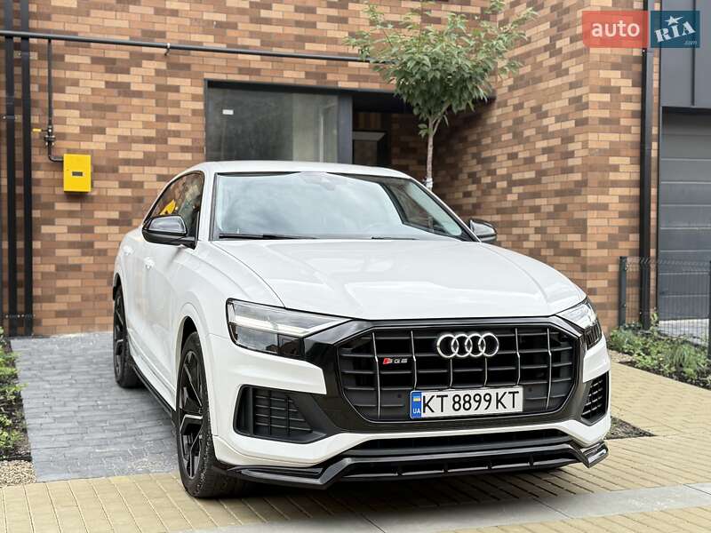 Внедорожник / Кроссовер Audi Q8 2018 в Ивано-Франковске