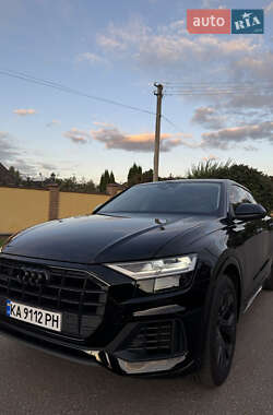 Внедорожник / Кроссовер Audi Q8 2020 в 
