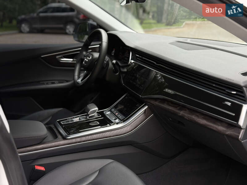 Внедорожник / Кроссовер Audi Q8 2020 в Тернополе