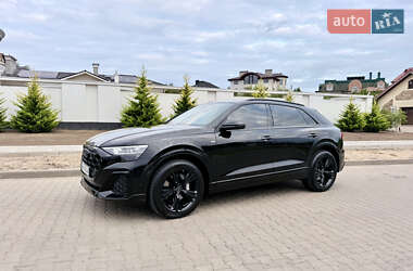 Внедорожник / Кроссовер Audi Q8 2025 в 