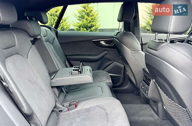 Внедорожник / Кроссовер Audi Q8 2025 в 