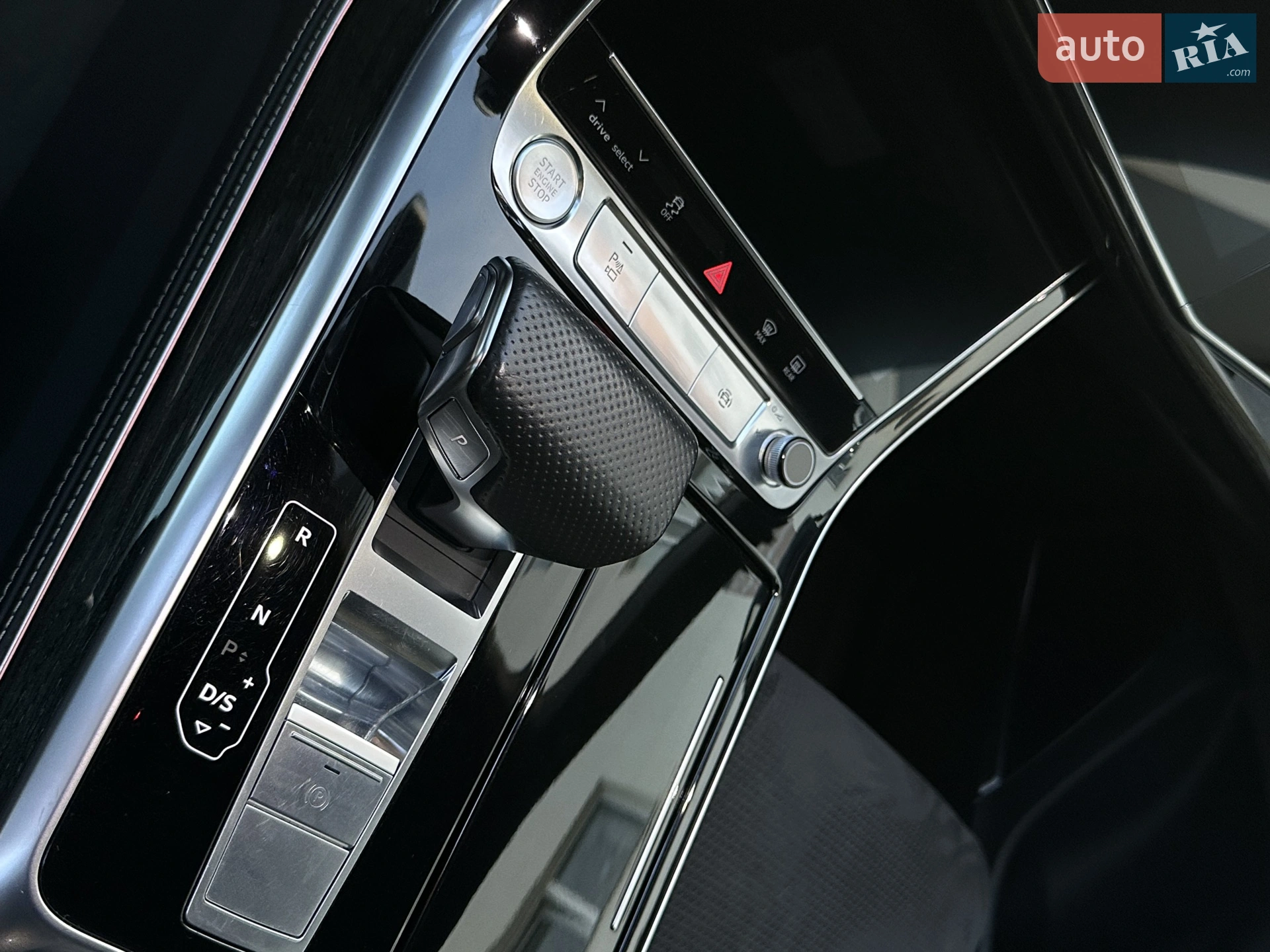 2018 Audi Q8 - мініатюра 26