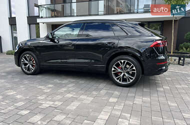 Внедорожник / Кроссовер Audi Q8 2024 в 