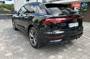 Внедорожник / Кроссовер Audi Q8 2024 в 