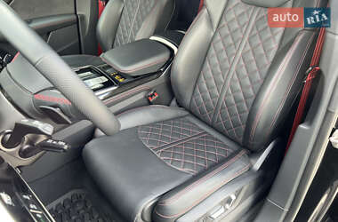 Внедорожник / Кроссовер Audi Q8 2024 в 