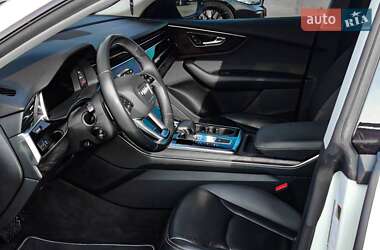 Внедорожник / Кроссовер Audi Q8 2019 в 