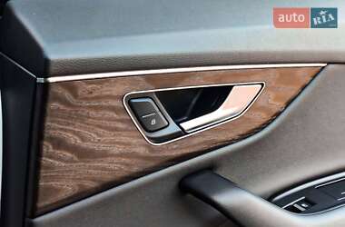 Внедорожник / Кроссовер Audi Q8 2019 в 