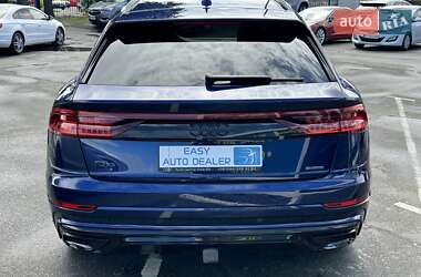 Внедорожник / Кроссовер Audi Q8 2018 в 