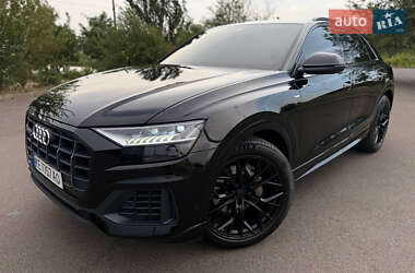 Внедорожник / Кроссовер Audi Q8 2019 в 