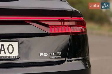 Внедорожник / Кроссовер Audi Q8 2019 в 