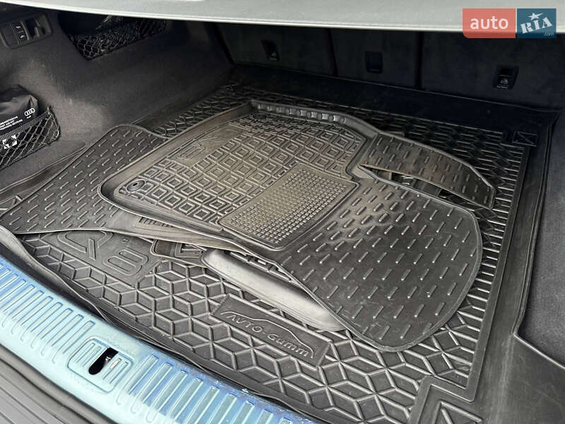 Позашляховик / Кросовер Audi Q8 2019 в Кривому Розі