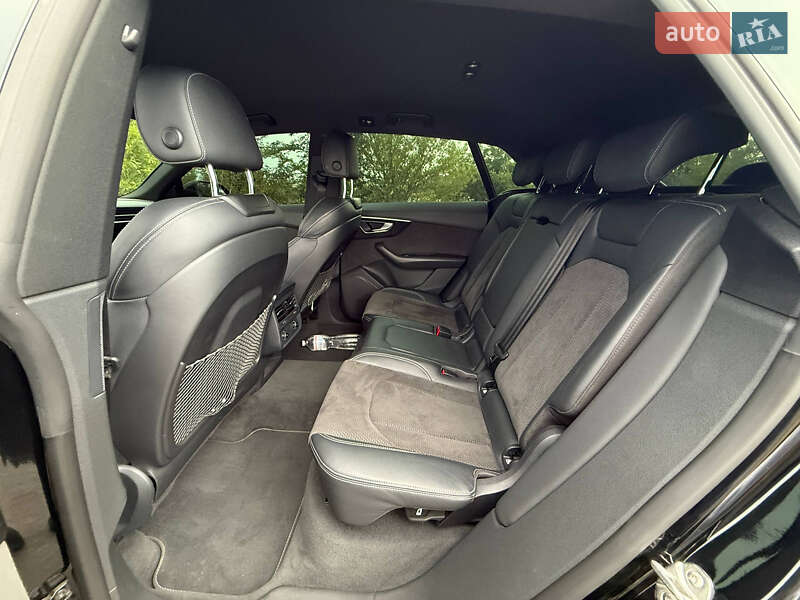Позашляховик / Кросовер Audi Q8 2019 в Кривому Розі
