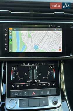 Позашляховик / Кросовер Audi Q8 2020 в 