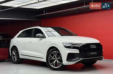 Внедорожник / Кроссовер Audi Q8 2019 в 