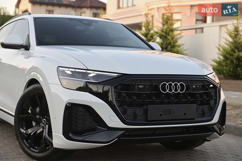 Позашляховик / Кросовер Audi Q8 2025 в Львові