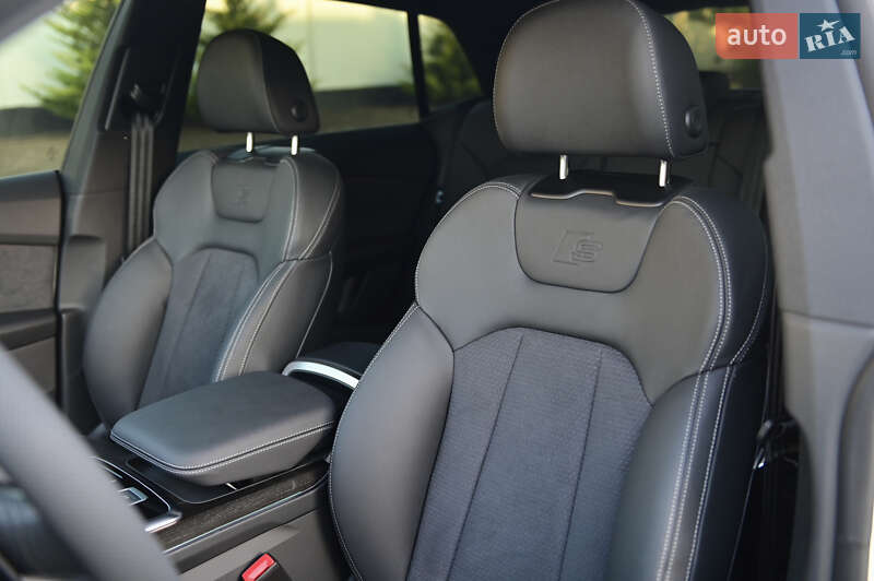 Позашляховик / Кросовер Audi Q8 2025 в Львові