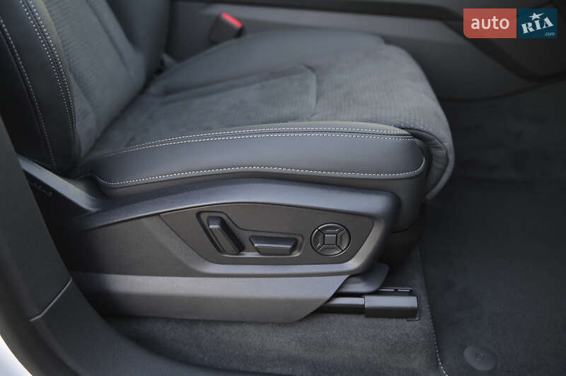 Позашляховик / Кросовер Audi Q8 2025 в Львові