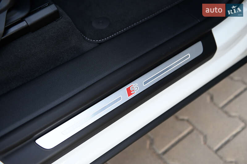 Позашляховик / Кросовер Audi Q8 2025 в Львові