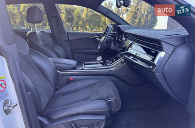 Внедорожник / Кроссовер Audi Q8 2019 в 