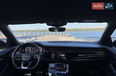 Внедорожник / Кроссовер Audi Q8 2019 в 
