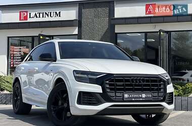 Позашляховик / Кросовер Audi Q8 2018 в Ужгороді