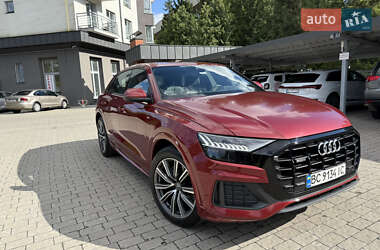 Позашляховик / Кросовер Audi Q8 2020 в 