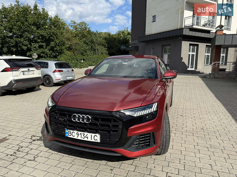Позашляховик / Кросовер Audi Q8 2020 в Львові