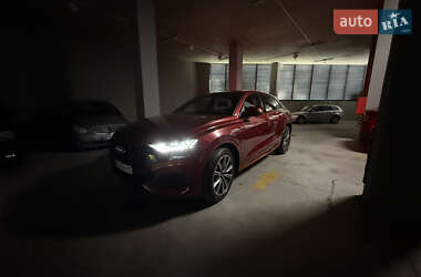 Позашляховик / Кросовер Audi Q8 2020 в 