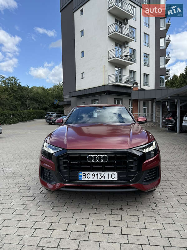 Позашляховик / Кросовер Audi Q8 2020 в Львові