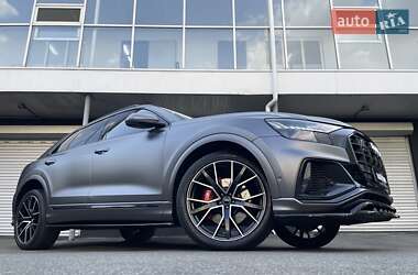 Внедорожник / Кроссовер Audi Q8 2018 в 