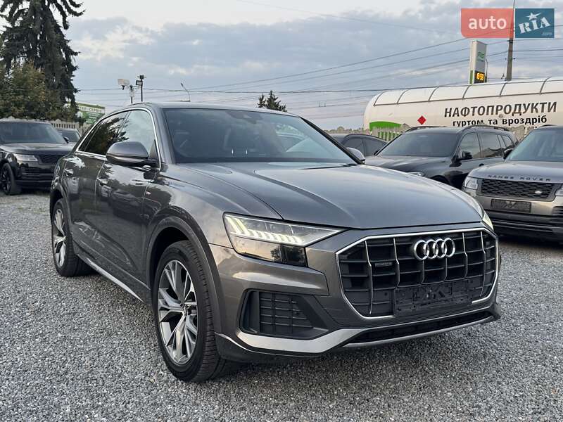 Внедорожник / Кроссовер Audi Q8 2019 в Тернополе
