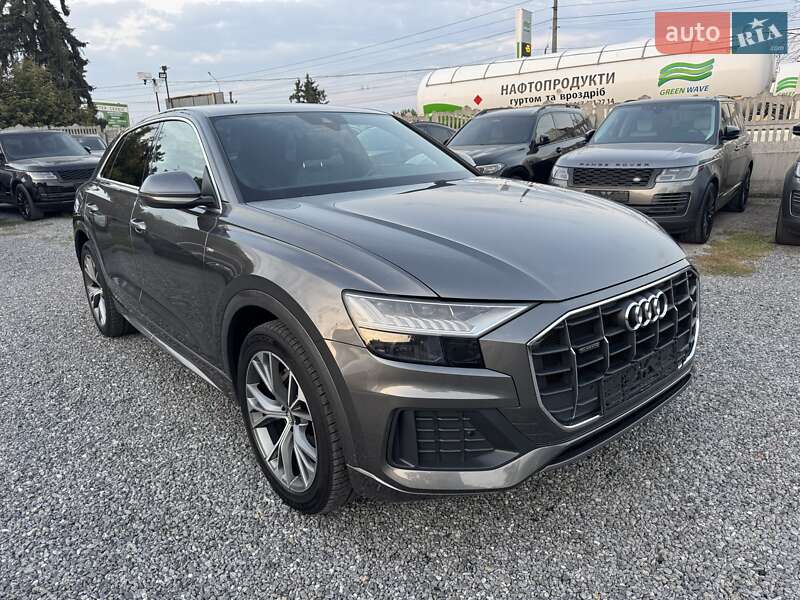 Внедорожник / Кроссовер Audi Q8 2019 в Тернополе