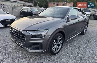 Внедорожник / Кроссовер Audi Q8 2019 в 