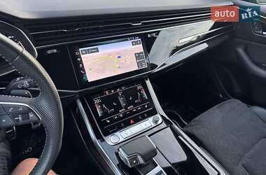 Внедорожник / Кроссовер Audi Q8 2019 в 
