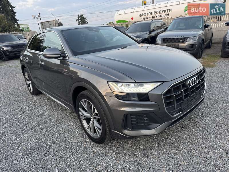 Внедорожник / Кроссовер Audi Q8 2019 в Тернополе
