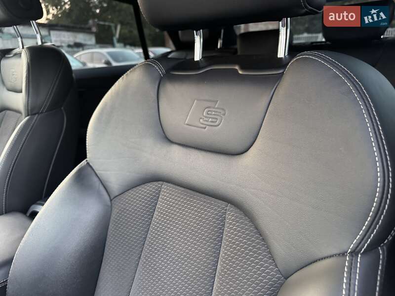 Внедорожник / Кроссовер Audi Q8 2019 в Тернополе